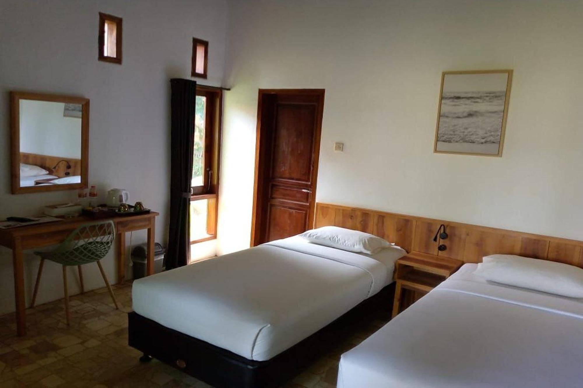 Negla Beach Villa Godog Exterior photo